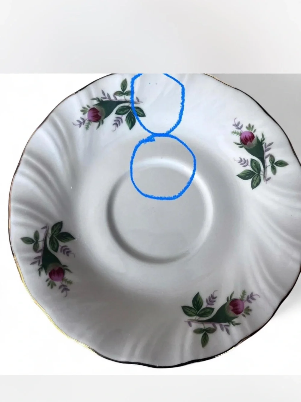 Vintage Lynns Noble Victorian Rose 5 piece place setting in good condition!